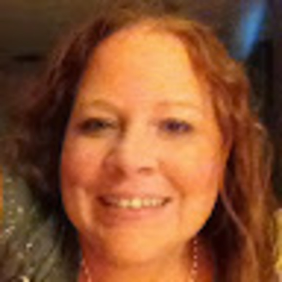 Meet your Posher, Tracy - Picture 1 of 1